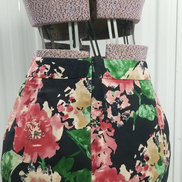 Talbots Black Floral Pencil Skirt - Picture 4 of 7